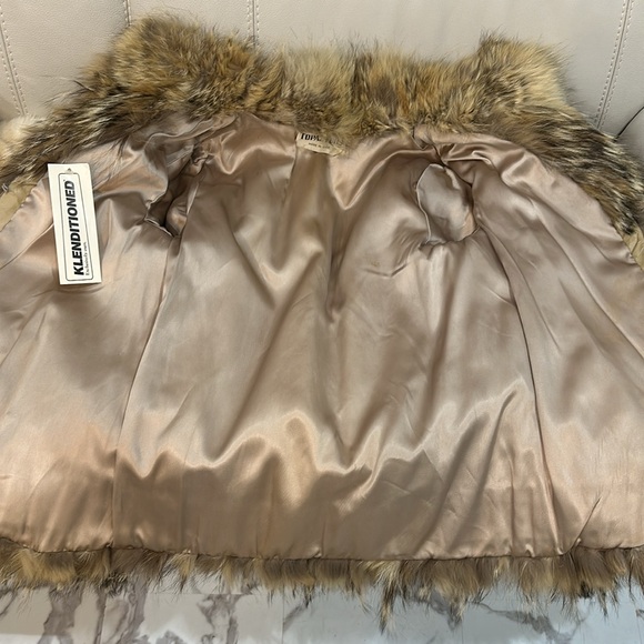 Vintage Raccoon Fur Coat with Raccoon Tails - Picture 7 of 10